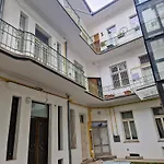 Amelia Old Town Apartment Plus 1 Free Parking Offsite Апартаменты Кошице