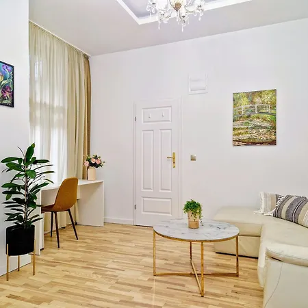 Amelia Old Town Apartment *