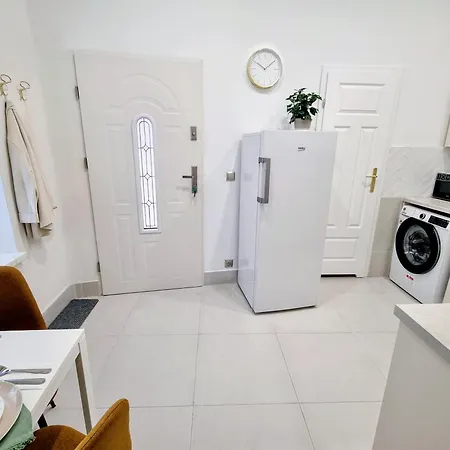 Amelia Old Town Apartment